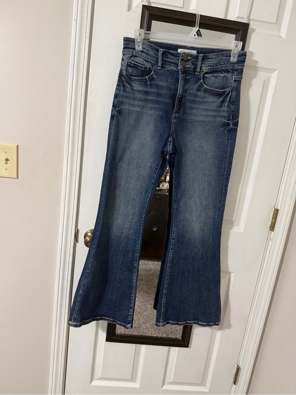 BKE Women’s Parker High Rise Flare jeans 29x30